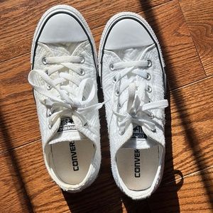 Converse Chuck Taylor White Quilted Women' Sneakers, 549673F, Size 8